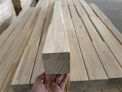 White Primed FJ Pine Stair Spindle