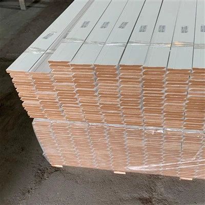 White Primed MDF Baseboard Kiln Drying KD MDF Skirting