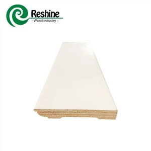 White Wood Baseboard Molding Skriting